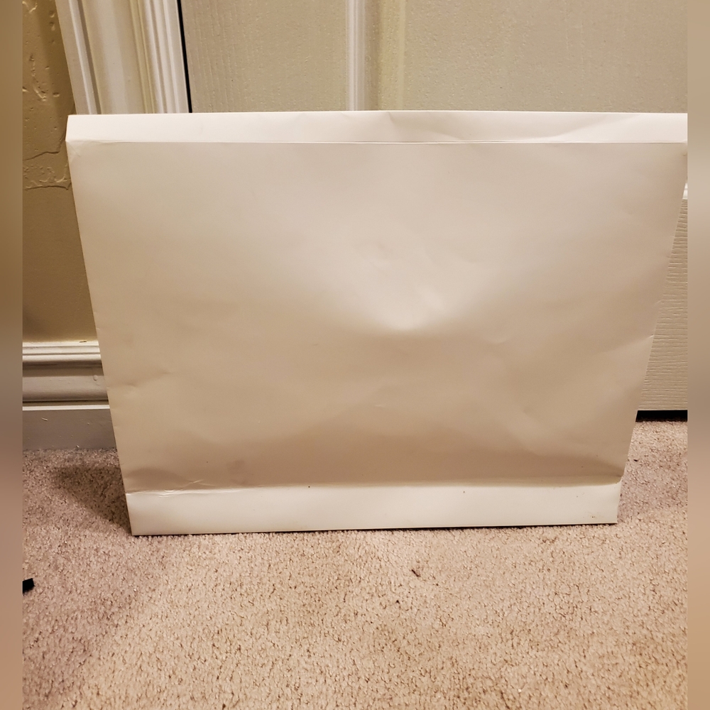 Authentic Chanel gift bag pouch - Picture 6 of 7